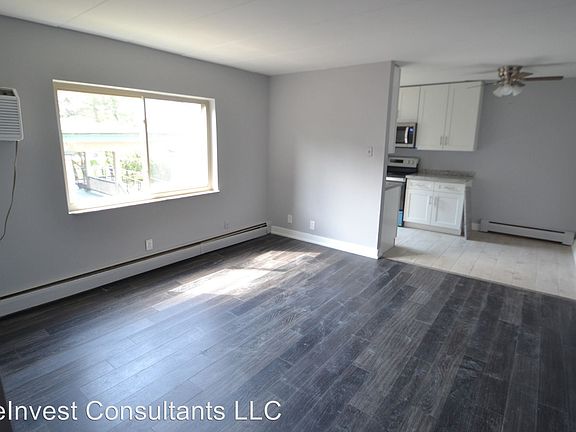 2nd image of 4308 Hamilton Ave APT 5