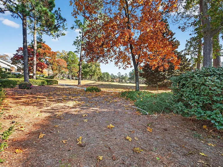 205 Club Villa Dr W — Photo 45