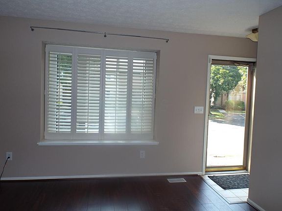 4th image of 6452 Cranston Way
