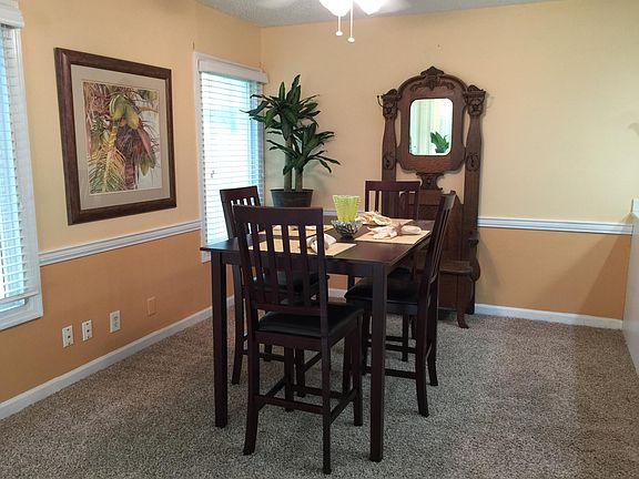 4th image of 322 Tropical Ln