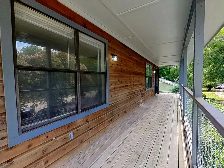 1015 W Martin Luther King Dr #B — Photo 18