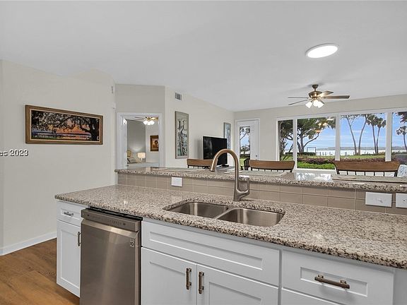 4th image of 6 Village North Dr APT 28