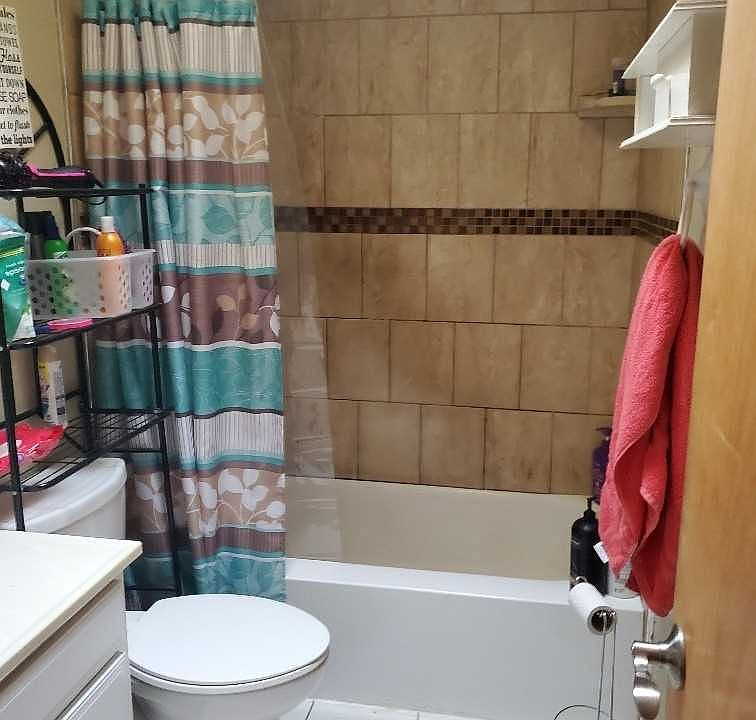 2nd image of 209 Gibson Ave