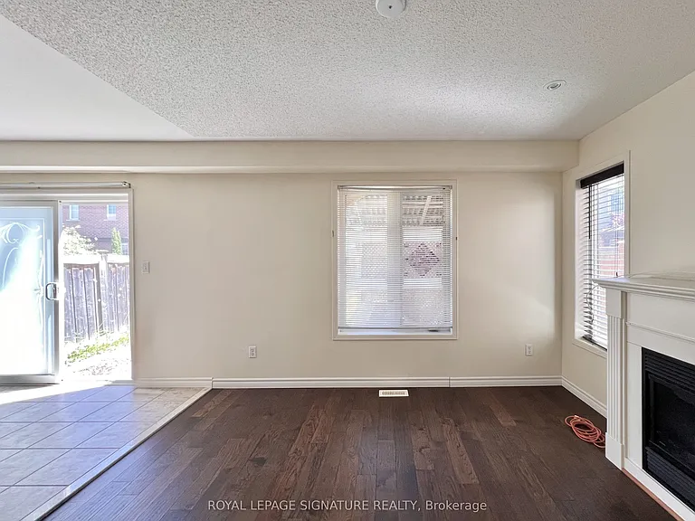 99 Tansley Cres — Photo 9