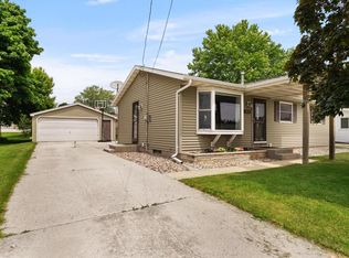 328 W Wilson St, Valders, WI 54245