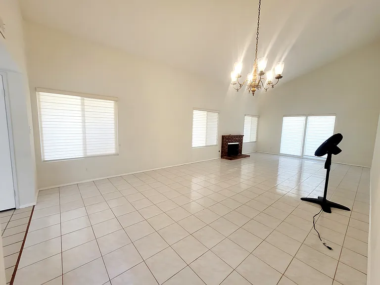 1709 Park Glen Cir #D — Photo 12