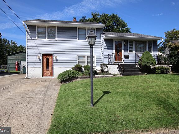 3rd image of 309 Spruce Ave