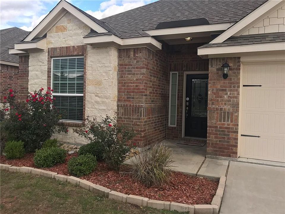 1st image of 1817 Mesquite Ln