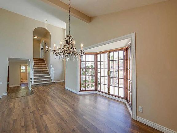 4th image of 2711 N Granvia Pl