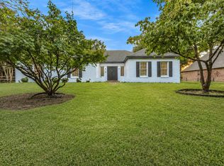 2355 Huntington Fwy, Cordova, TN 38016