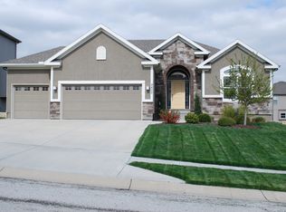 9405 N Revere Ave, Kansas City, MO 64154