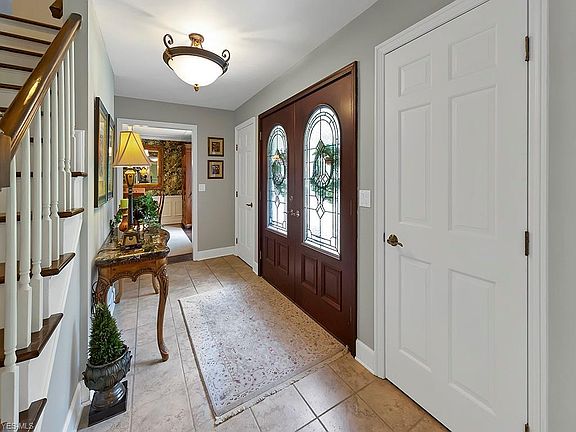 2nd image of 32020 Burlwood Dr