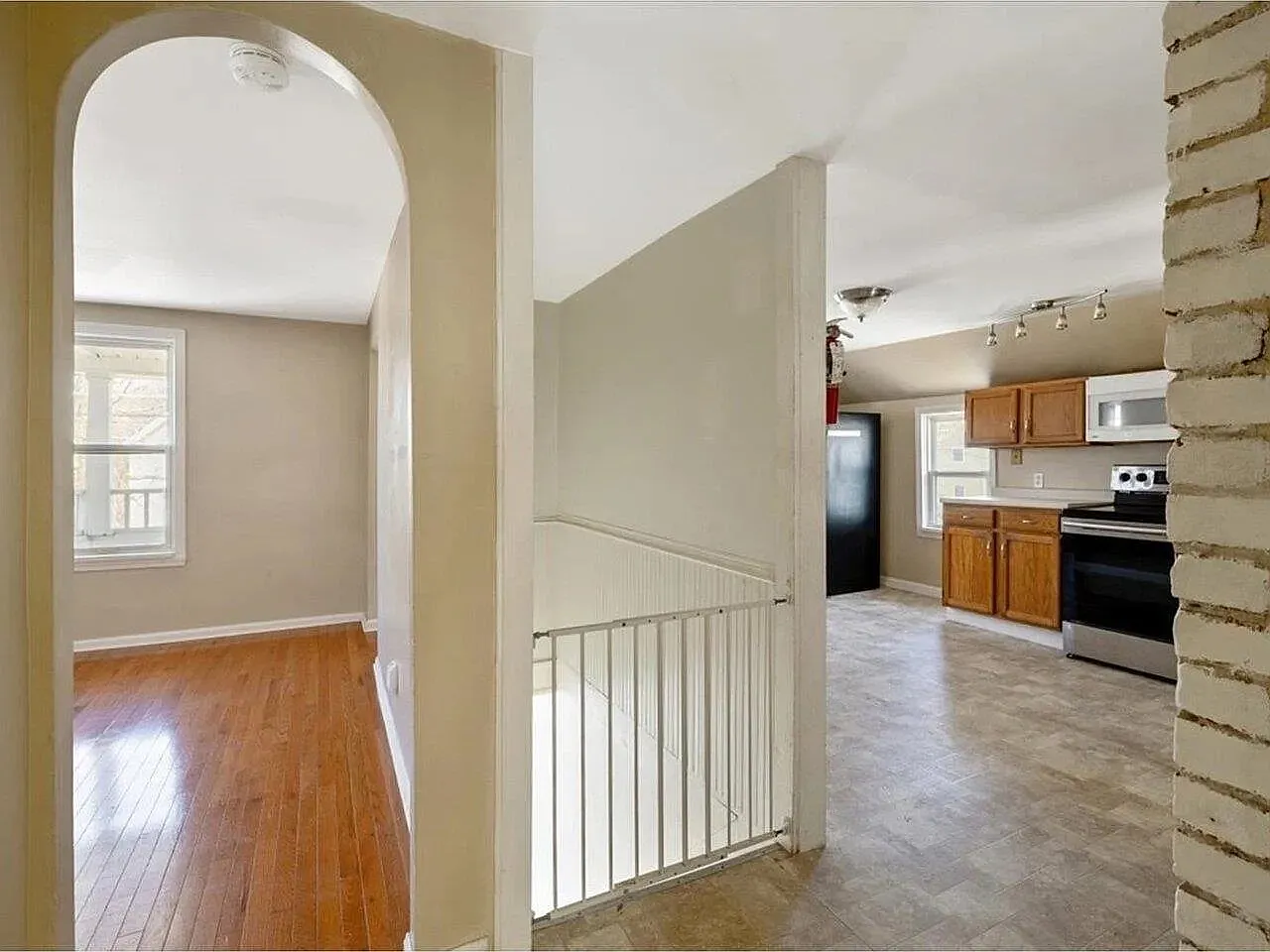 2 bed, 780 sqft, $2,000 — Photo 3