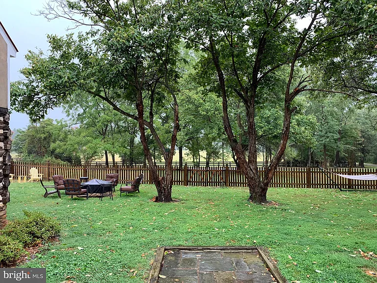 23171 Carters Farm Ln — Photo 3