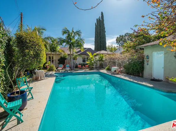 11047 Woodward Ave, Sunland, CA 91040