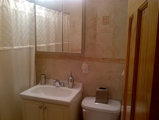 Rented by New Yorker Realty | media 29