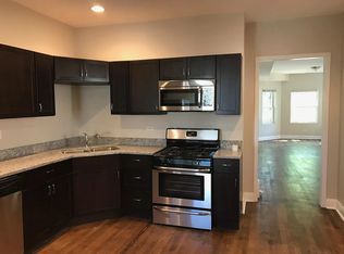 2950 N Avers Ave #1, Chicago, IL 60618