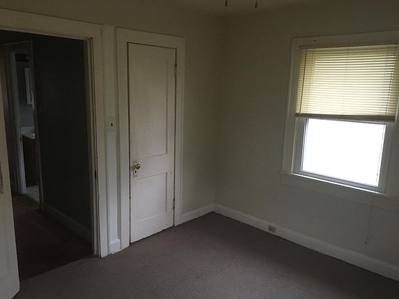 5th image of 2752 Shelby St