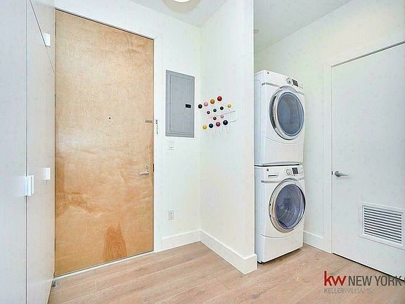 4th image of 271 W 125th St Ste 304