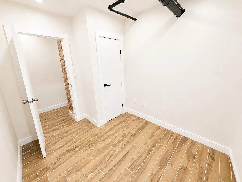 51 Hamilton Place — Photo 2