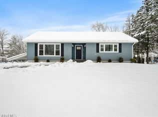 10 Ten Broeck St, Stillwater, NY 12170