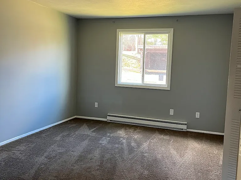 Stonehill Apartments — Photo 11