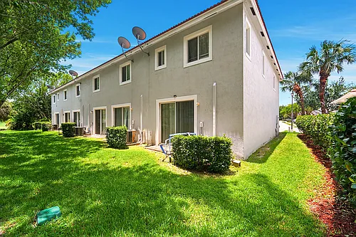 6720 Cypress Walk Ter Photo 1
