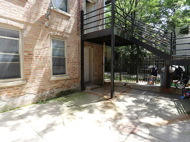 1837 S. Allport — Photo 20