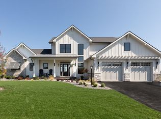7040 Whitney Farm Ln, Jamesville, NY 13078