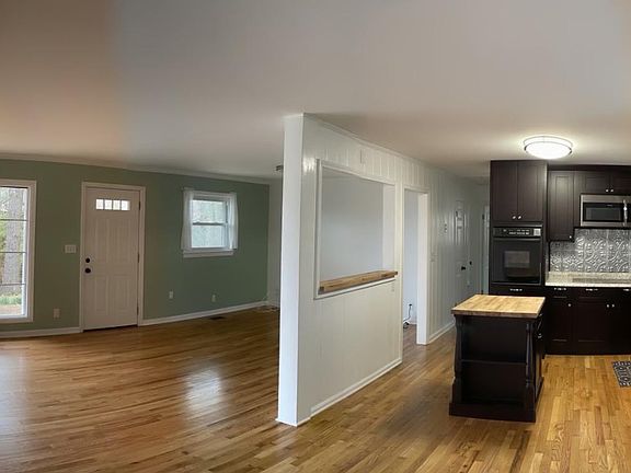 3rd image of 346 Gloria Cir