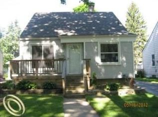 1331 Oakley Rd, Clawson, MI 48017