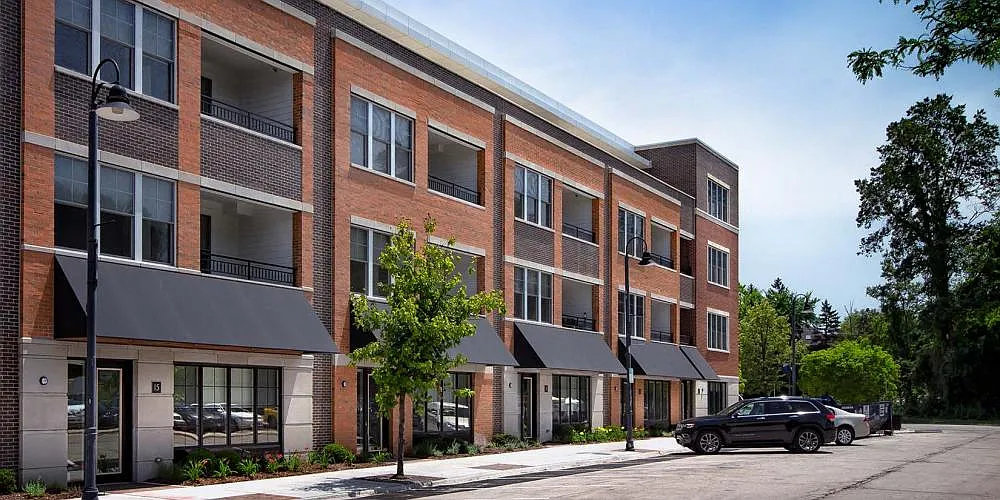 HIGHPOINT Clarendon Hills — Photo 2