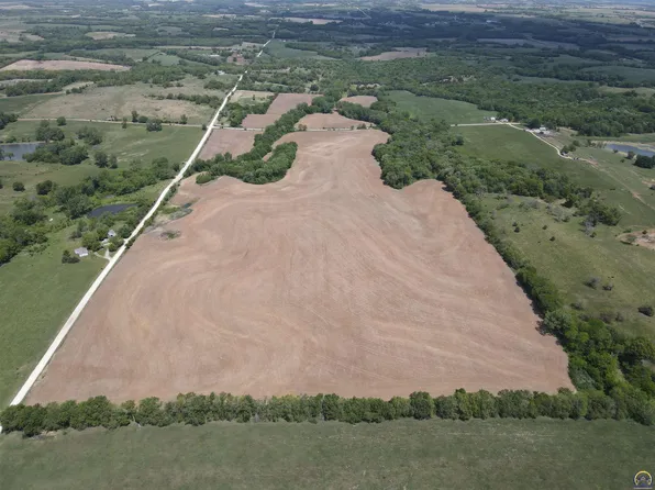 0 J Rd, Holton, KS 66436
