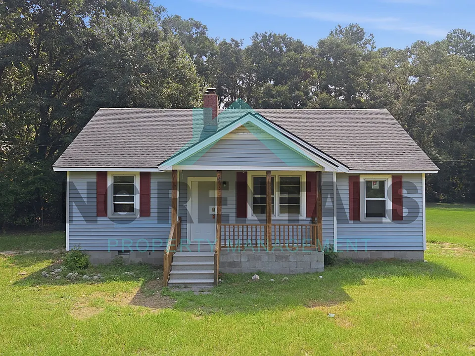 141 Marthas Ln