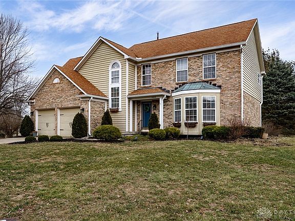 3rd image of 1550 Meadow Pond Ct