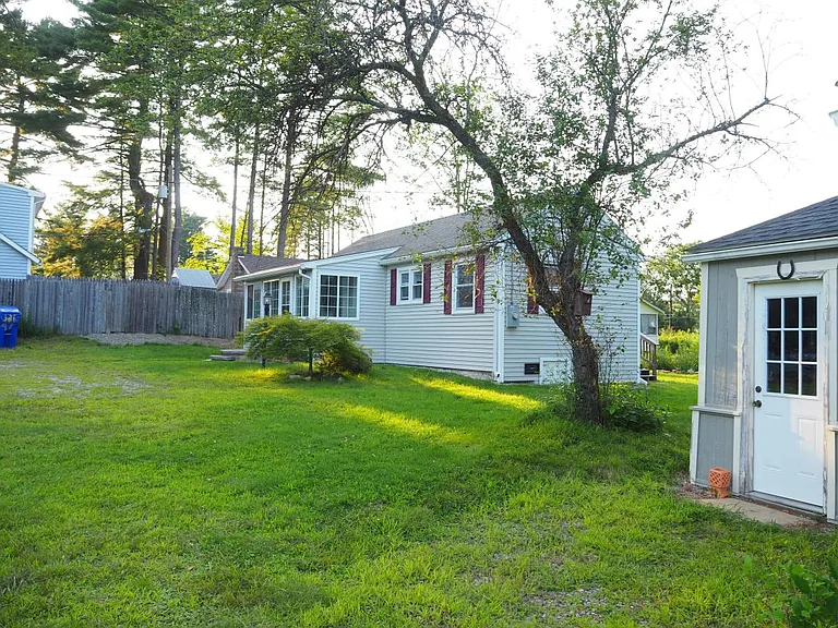 Sandy Beach Rd — Photo 26