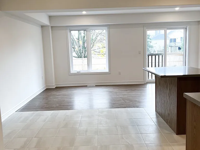 119 Mullin St — Photo 7