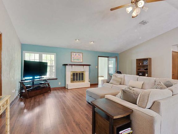 3rd image of 2997 N Settlers Blvd
