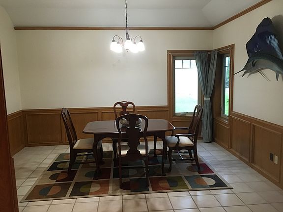 4th image of 4558 River Park Dr