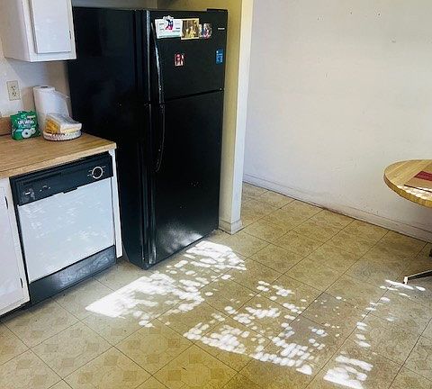 5th image of 519 NE 15th Ave