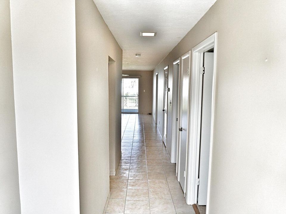 1st image of 1005 Knox Mc Rae Dr #D-220