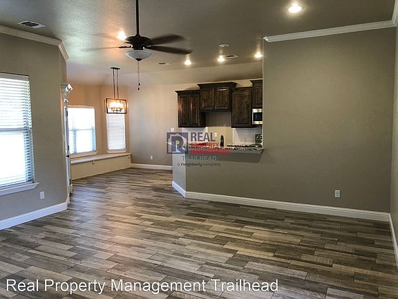 3rd image of 4902 Terlingua Dr