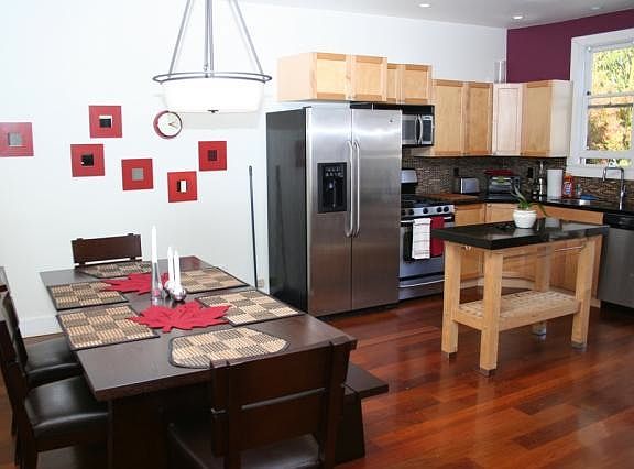 4th image of 1033 Divisadero St