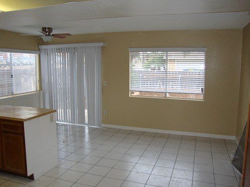 3rd image of 919 Shady Elm Pl
