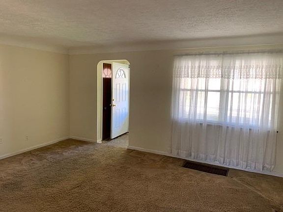 4th image of 6919 Rob Vern Dr