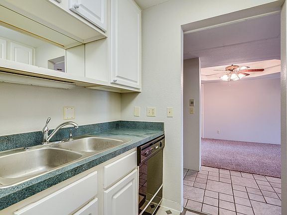 5th image of 5035 N 10th Pl Unit 113