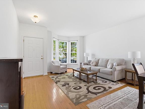 4th image of 8863 Flatbush Ct