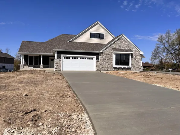 W174S7653 Park CIRCLE #15, Muskego, WI 53150