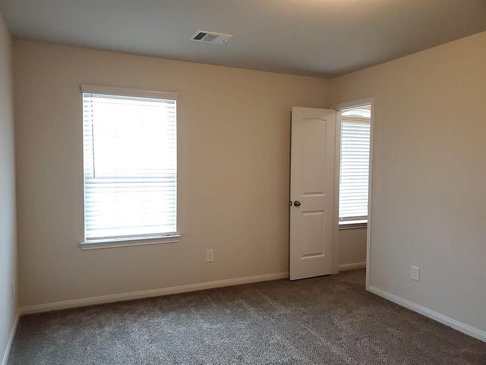 1st image of 5711 Manning Creek Trl