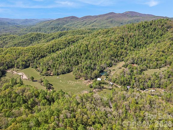 2nd image of 1372 Sand Branch Rd